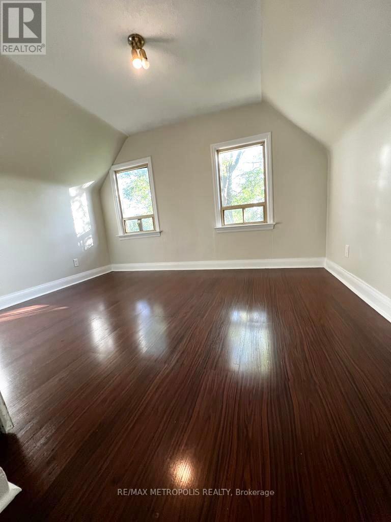 Main - 78 Harold Street, Brampton, Ontario  L6Y 1E4 - Photo 3 - W12377574