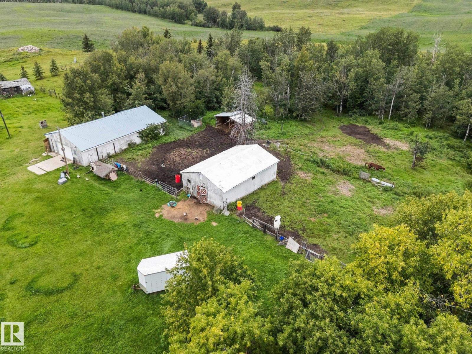 1308 Twp Road 552, Rural Lac Ste. Anne County, Alberta  T0E 1V0 - Photo 39 - E4455685