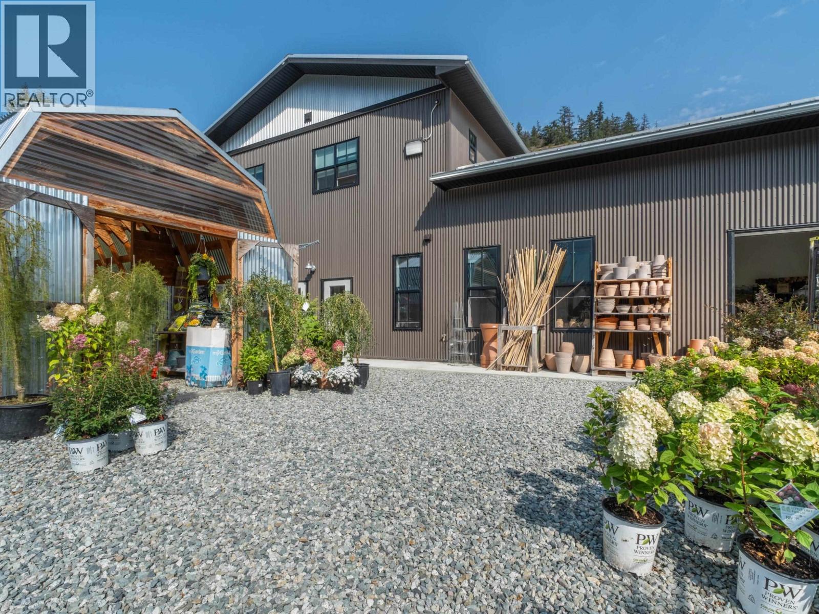 1926 Stonecutter Place, Pemberton, British Columbia  V0N 2L0 - Photo 4 - C8071809