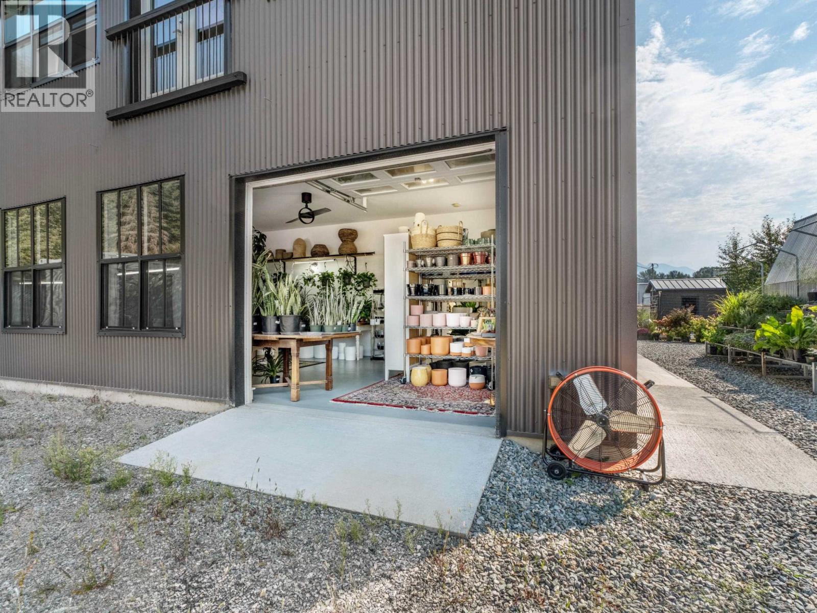 1926 Stonecutter Place, Pemberton, British Columbia  V0N 2L0 - Photo 5 - C8071809