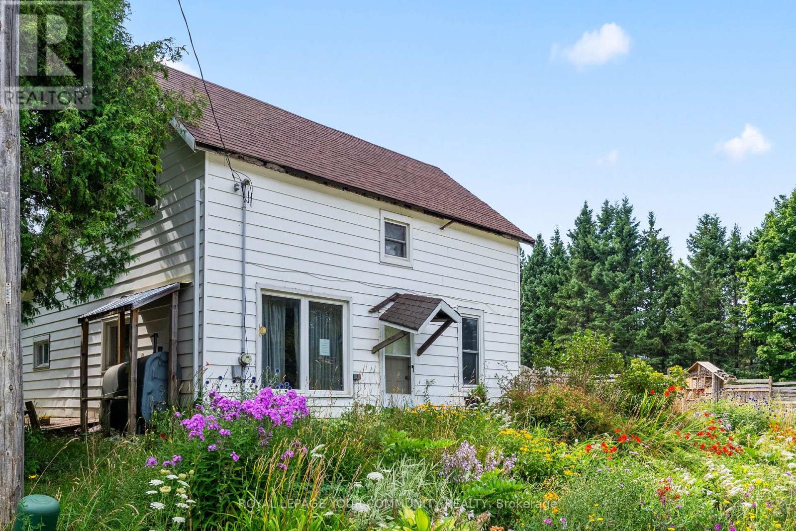 500218 Grey Road 12, West Grey, Ontario  N0C 1H0 - Photo 1 - X12377618