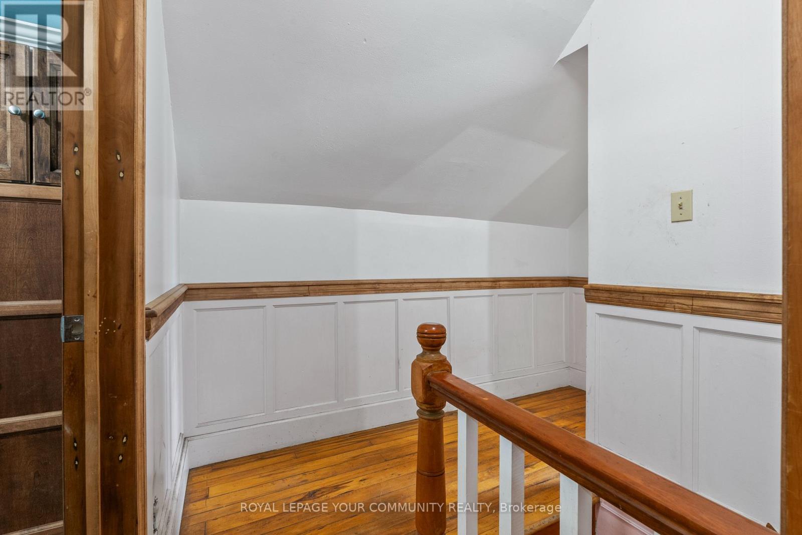 500218 Grey Road 12, West Grey, Ontario  N0C 1H0 - Photo 16 - X12377618
