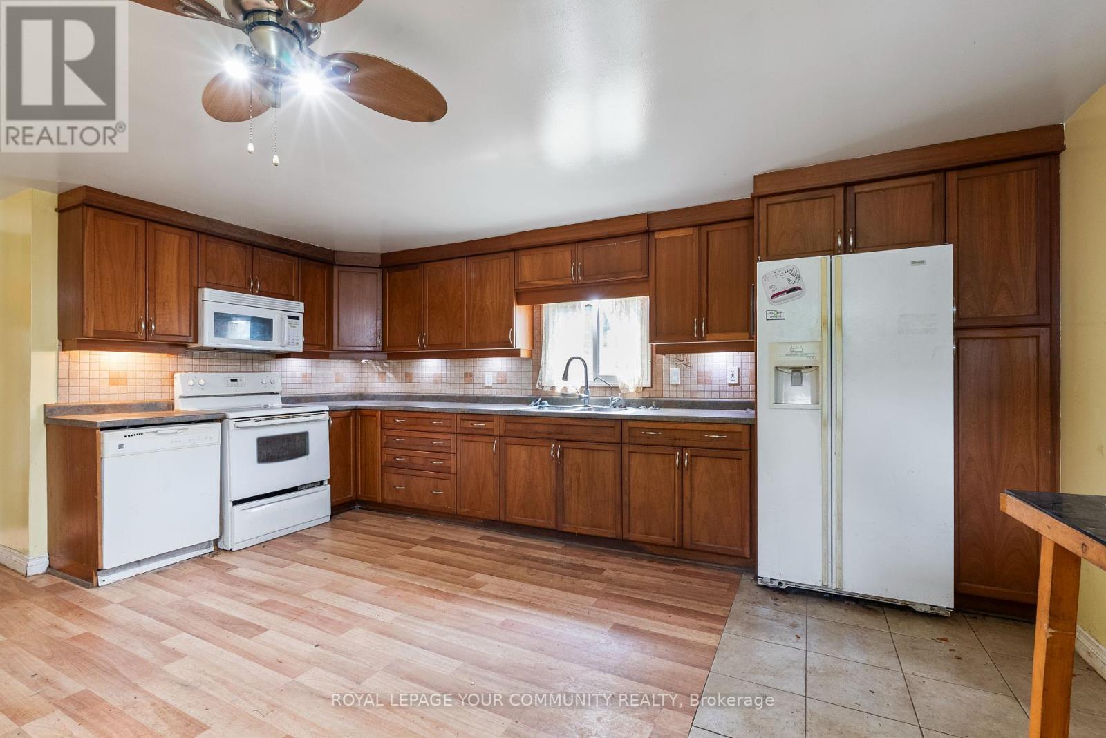 500218 Grey Road 12, West Grey, Ontario  N0C 1H0 - Photo 7 - X12377618