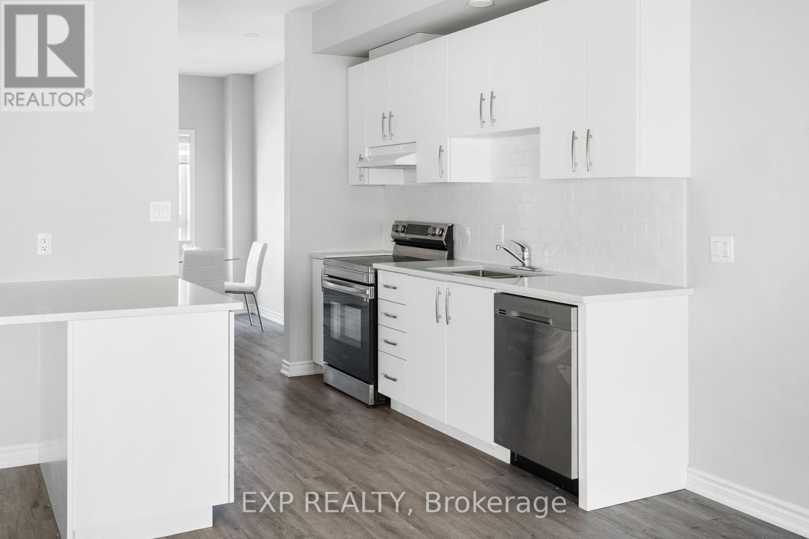62 St George Street, Welland (Broadway), Ontario  L3C 0J2 - Photo 12 - X12377625
