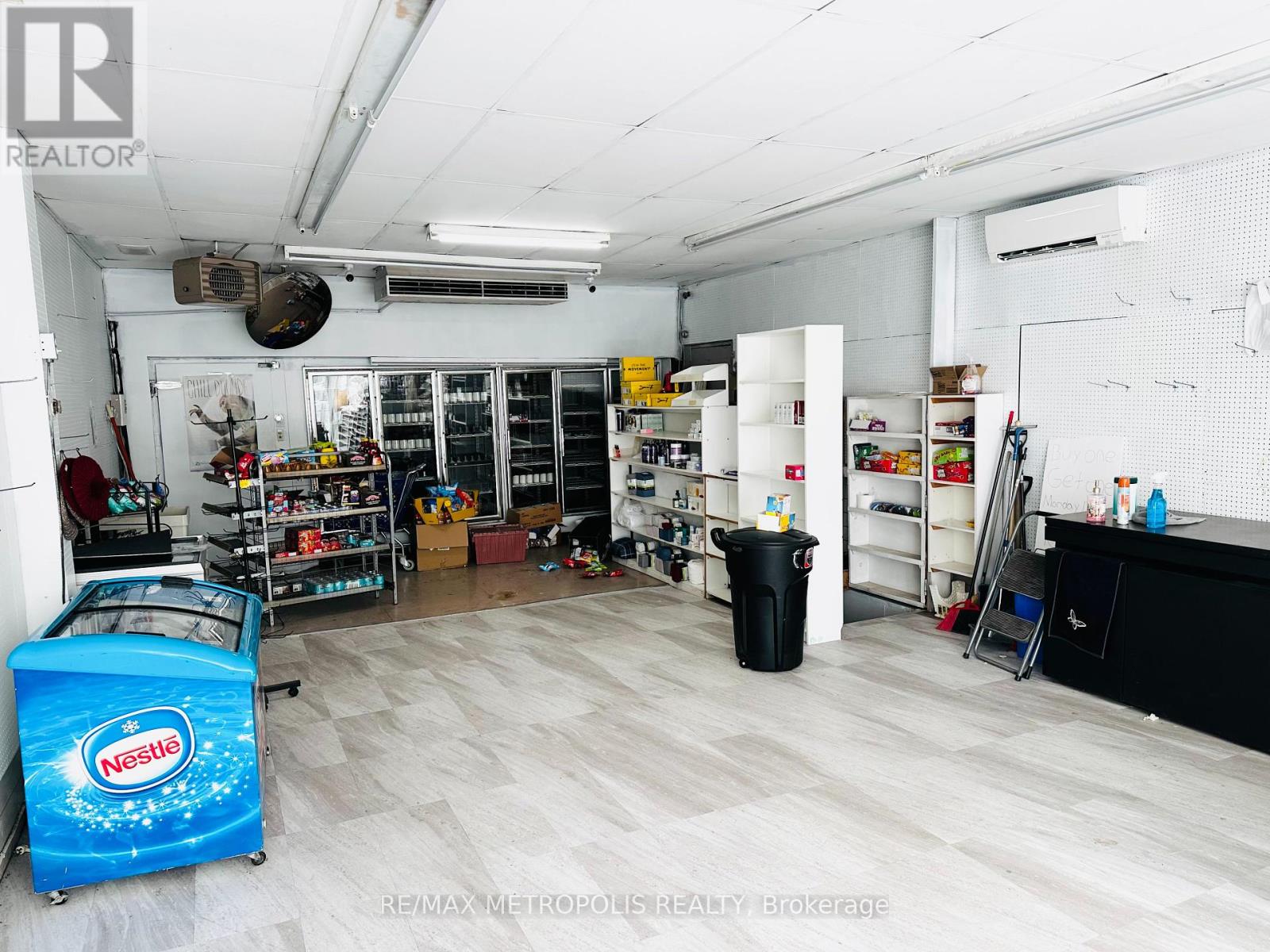 634 Chamberlain Street, Peterborough, Ontario  K9J 4M1 - Photo 8 - X12377664