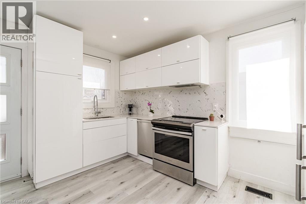 260 West 16th Street Unit# Upper, Hamilton, Ontario  L9C 4C6 - Photo 4 - 40765331