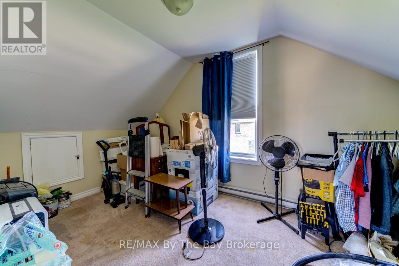 8 Yonge Street N, Springwater, Ontario  L0L 1P0 - Photo 17 - S12377965