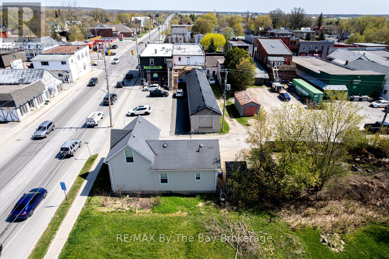 8 Yonge Street N, Springwater, Ontario  L0L 1P0 - Photo 25 - S12377965
