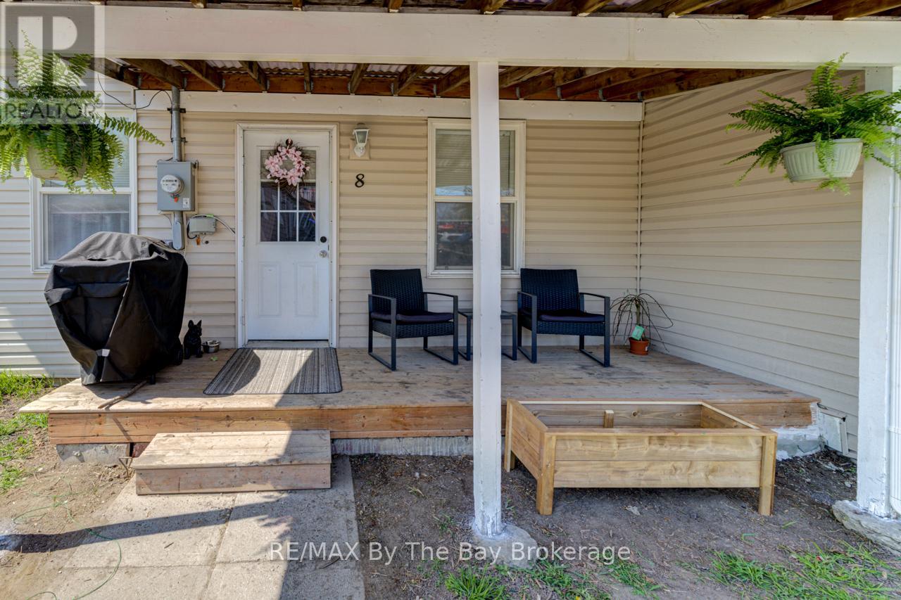 8 Yonge Street N, Springwater, Ontario  L0L 1P0 - Photo 8 - S12377965