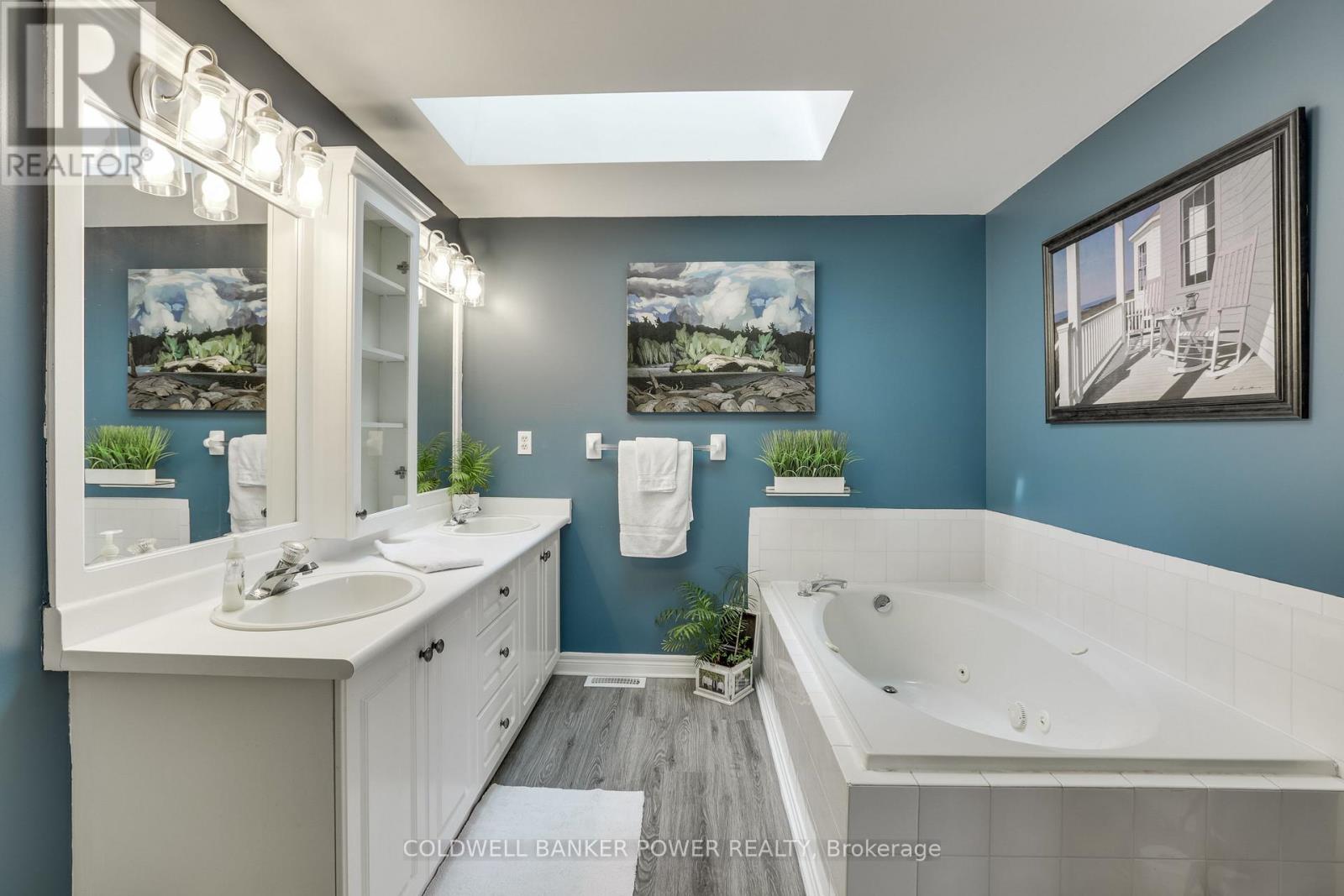 11 - 340 Ambleside Drive, London North (North A), Ontario  N6G 4Y5 - Photo 24 - X12377927