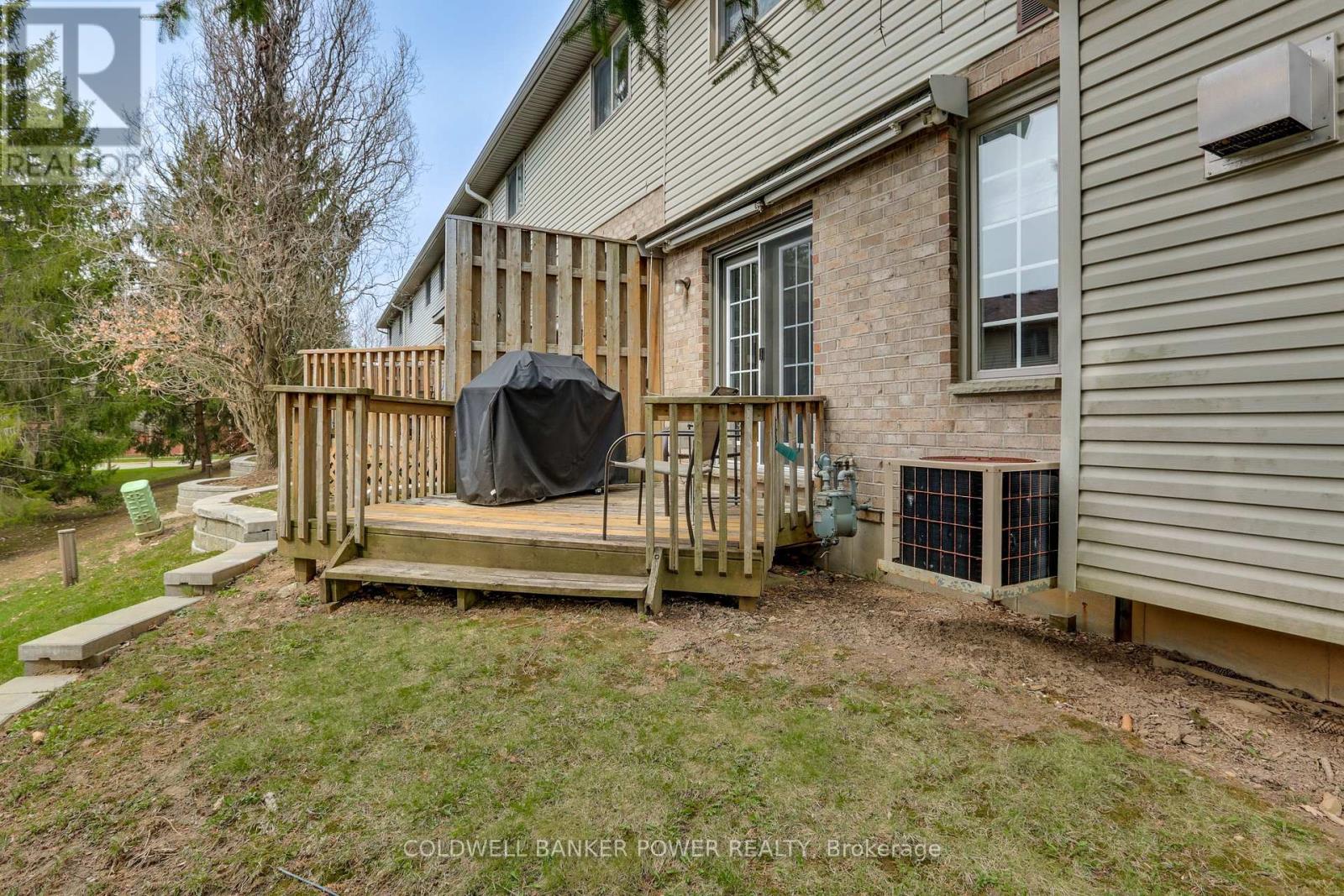 11 - 340 Ambleside Drive, London North (North A), Ontario  N6G 4Y5 - Photo 39 - X12377927