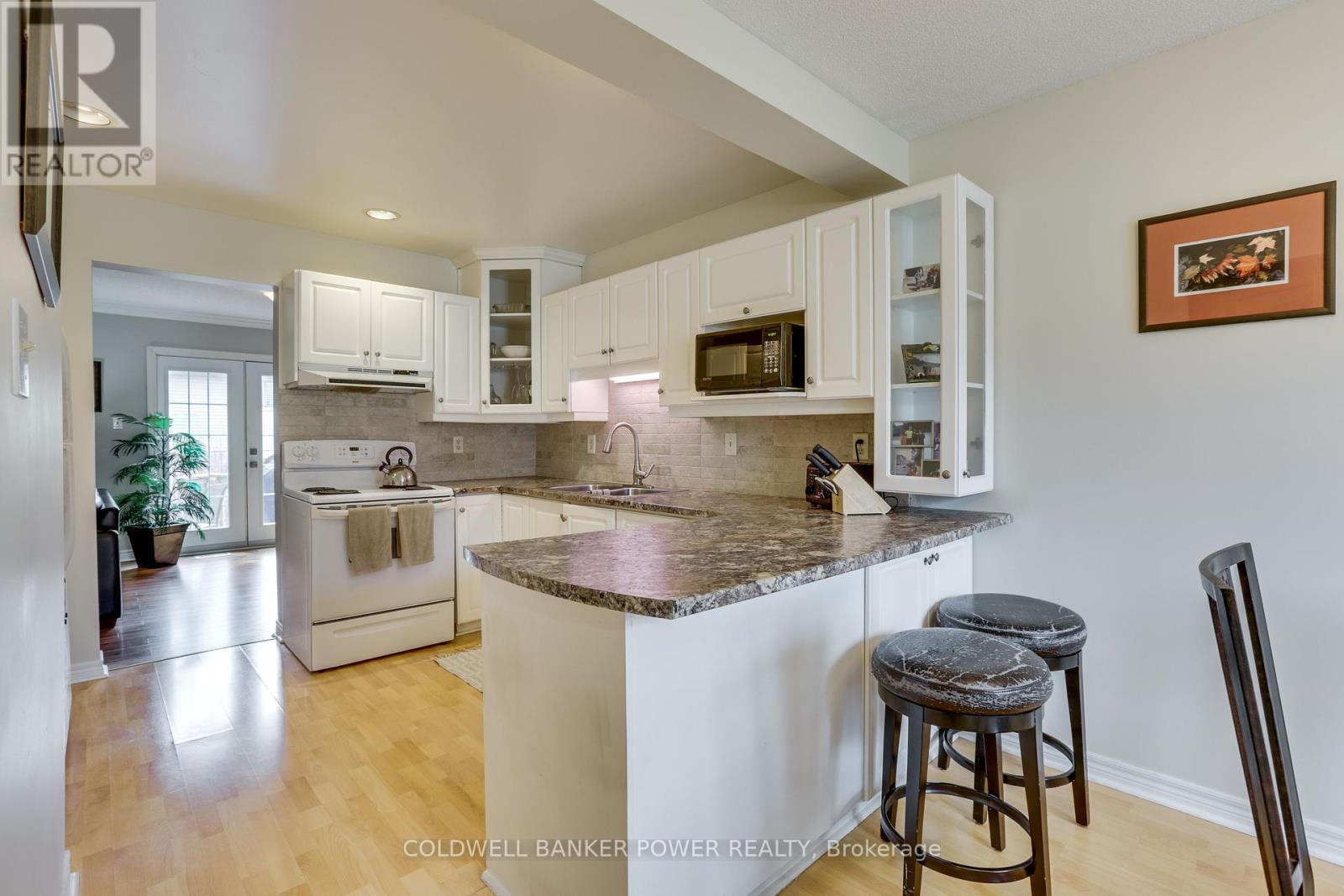 11 - 340 Ambleside Drive, London North (North A), Ontario  N6G 4Y5 - Photo 9 - X12377927