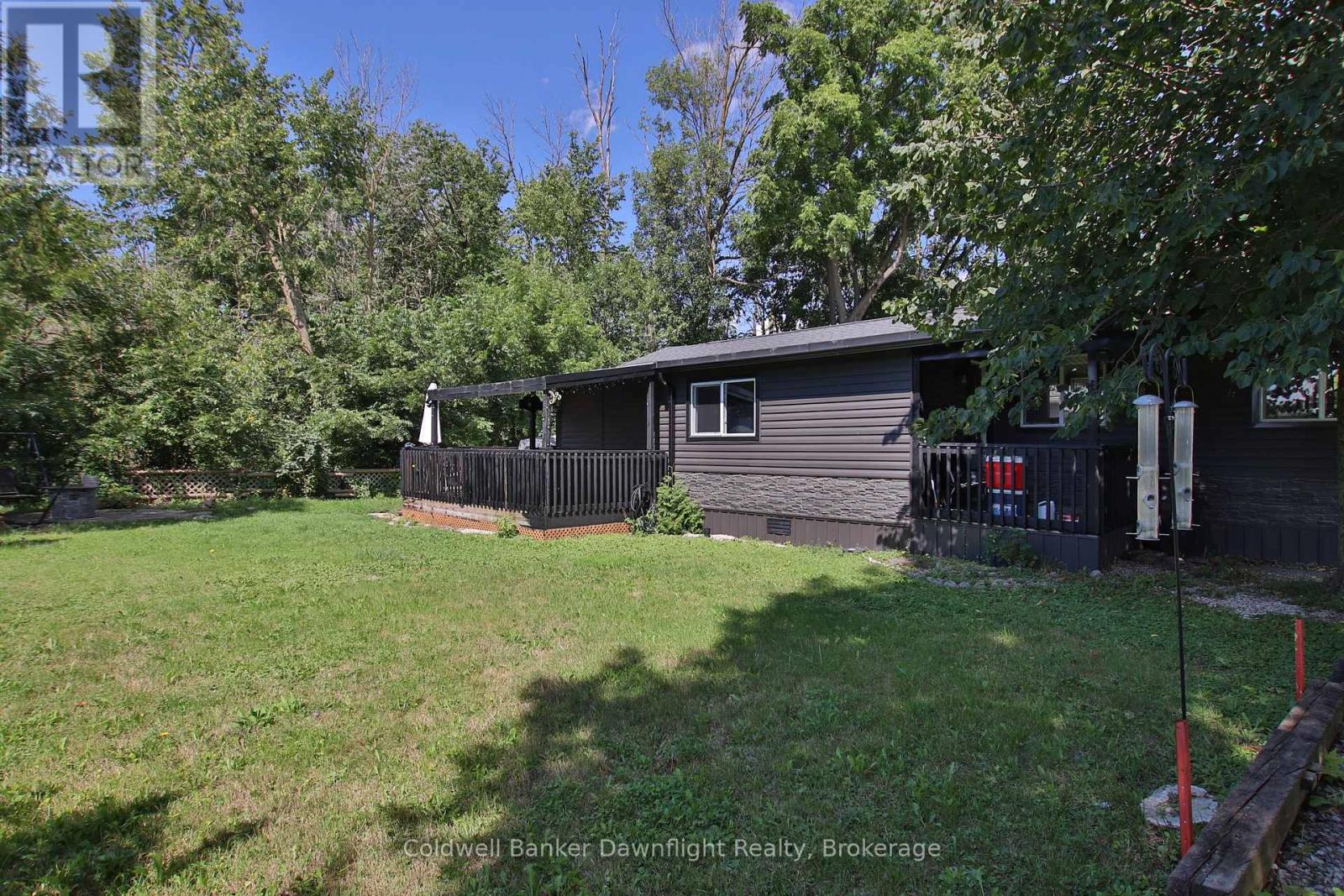 7 First Ave - 75049 Hensall Road, Huron East (Tuckersmith), Ontario  N0K 1W0 - Photo 2 - X12377874
