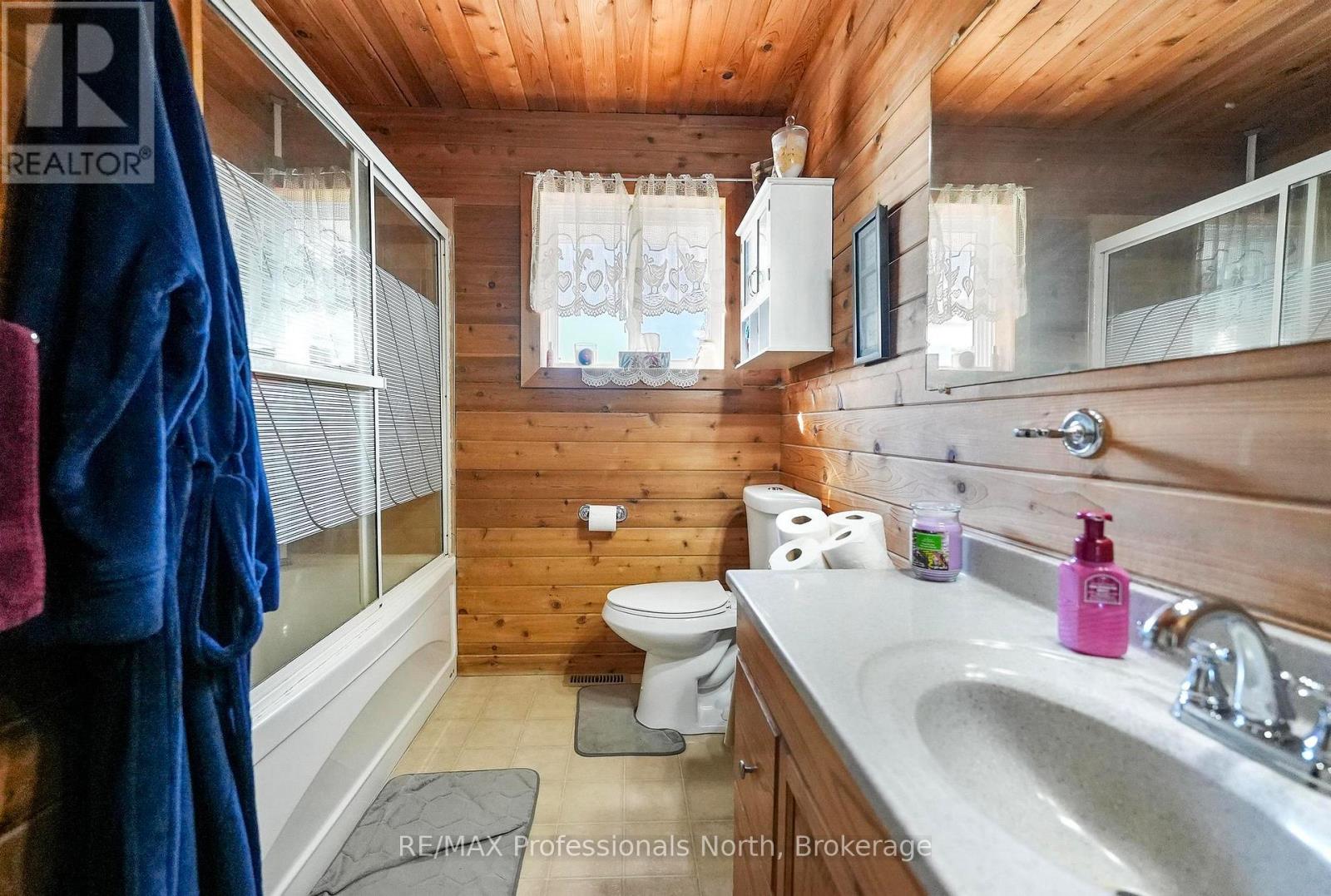 4072 Gelert Road, Minden Hills, Ontario  K0M 2K0 - Photo 17 - X12377894