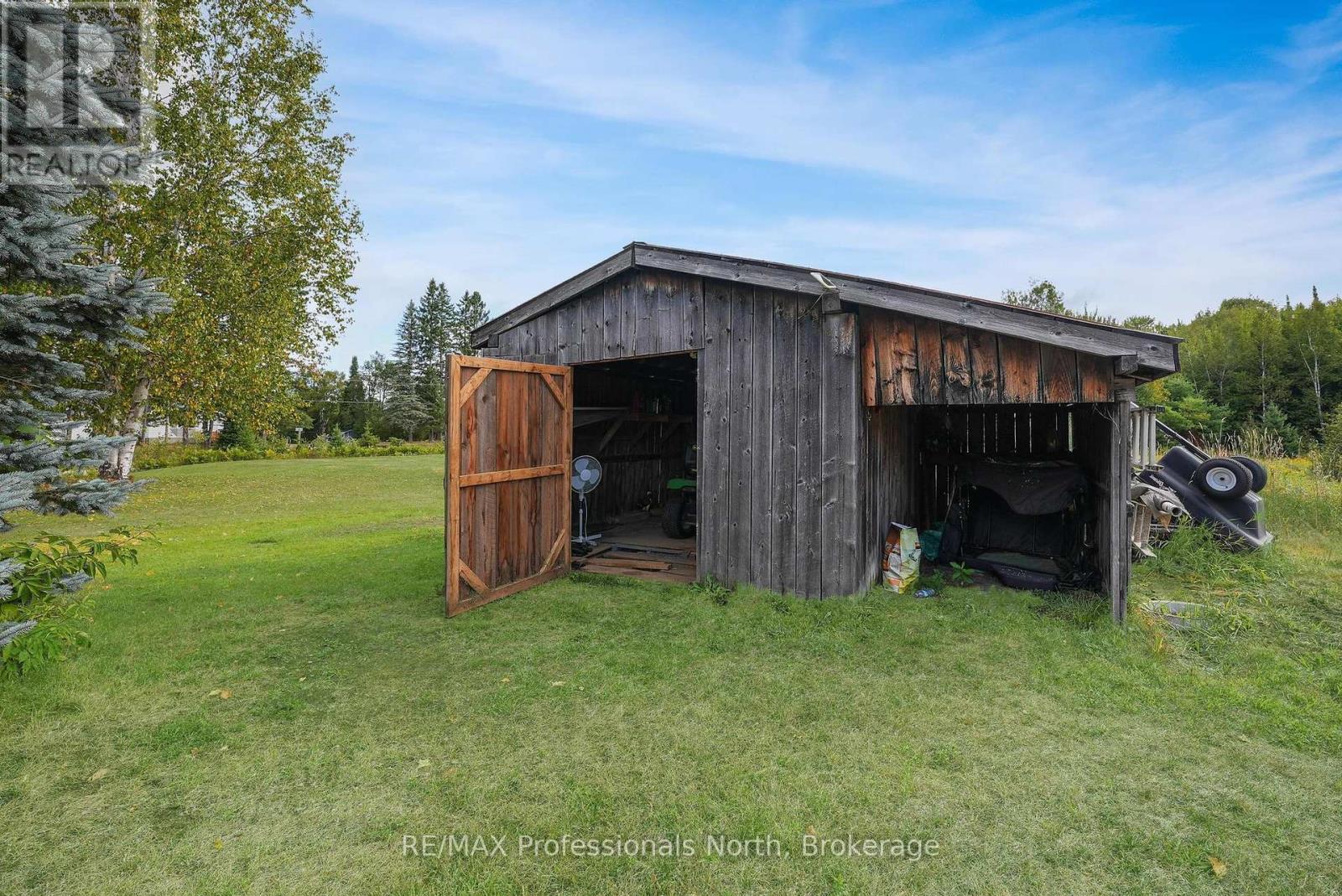 4072 Gelert Road, Minden Hills, Ontario  K0M 2K0 - Photo 37 - X12377894