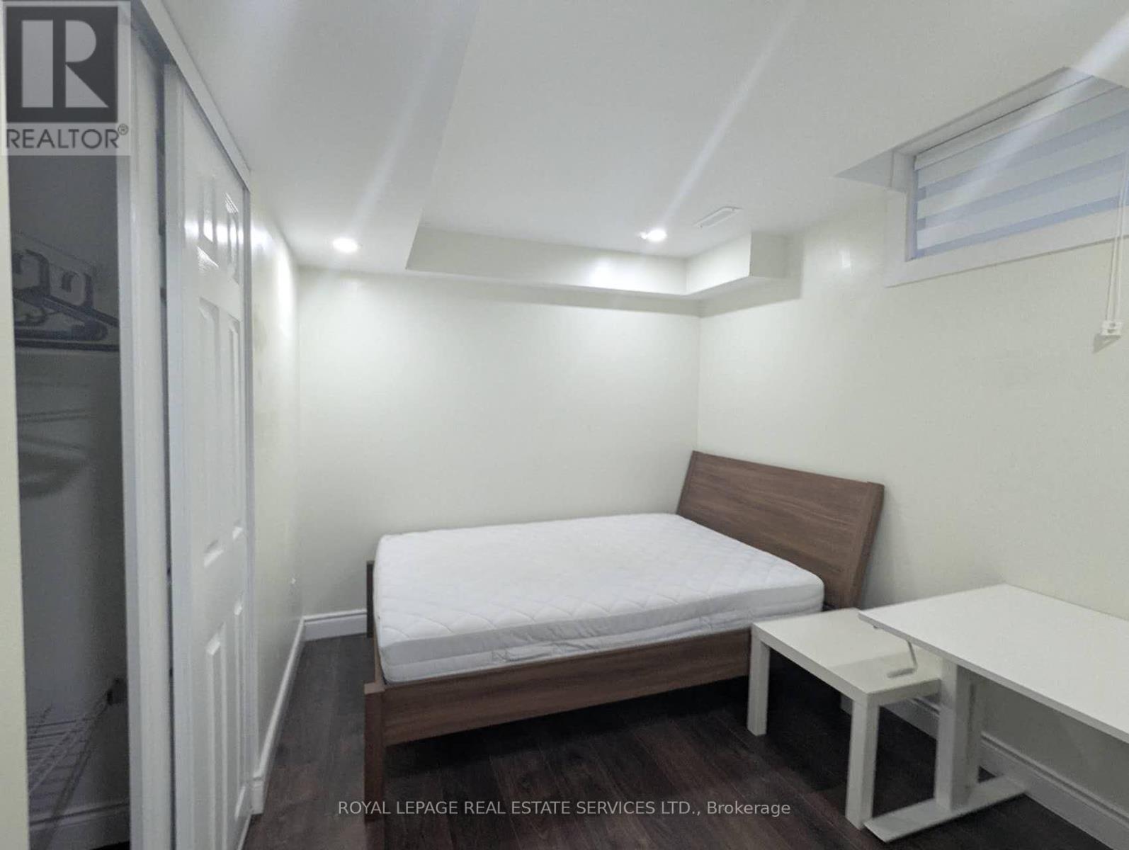 Basement - 6057 Leeside Crescent, Mississauga, Ontario  L5M 5K6 - Photo 16 - W12377653