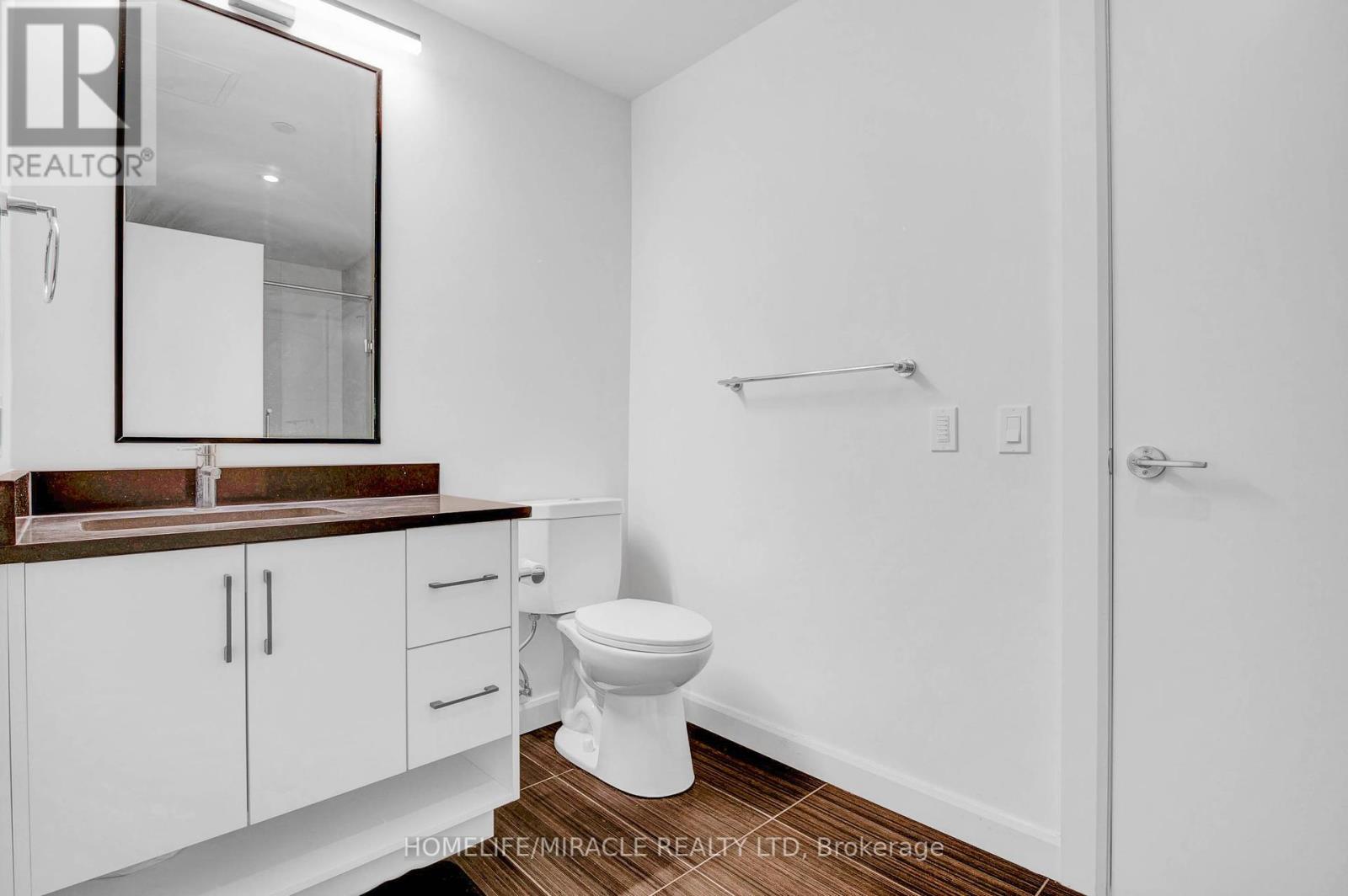 401 - 741 King Street W, Kitchener, Ontario  N2G 0E9 - Photo 10 - X12376936