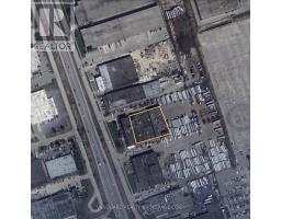 25 CITY VIEW DRIVE, Toronto, Ontario