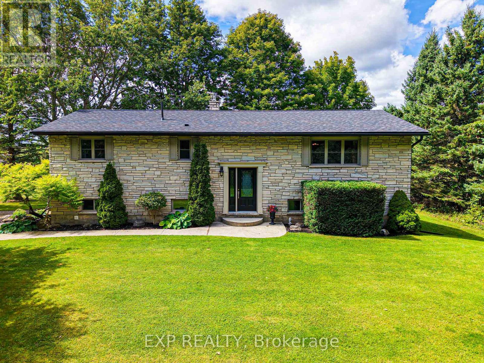 70408 Zion Church Road, Georgian Bluffs, Ontario  N0H 2T0 - Photo 3 - X12377292