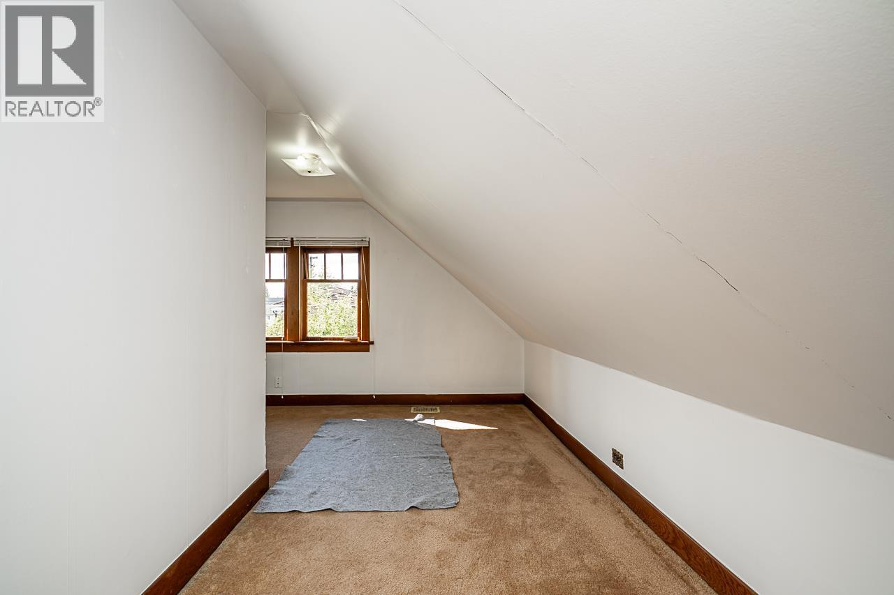 7386 Humphries Avenue, Burnaby, British Columbia  V3N 3E5 - Photo 25 - R3042900