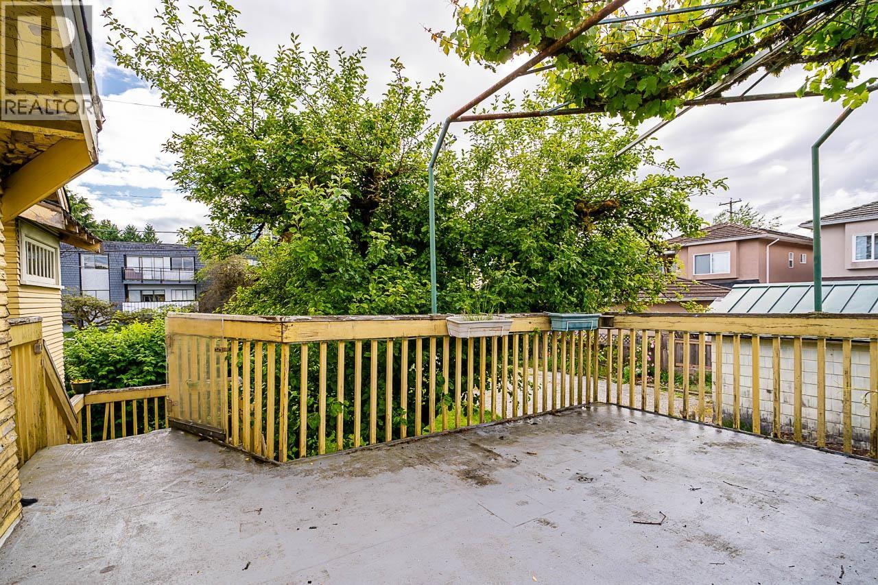 7386 Humphries Avenue, Burnaby, British Columbia  V3N 3E5 - Photo 32 - R3042900