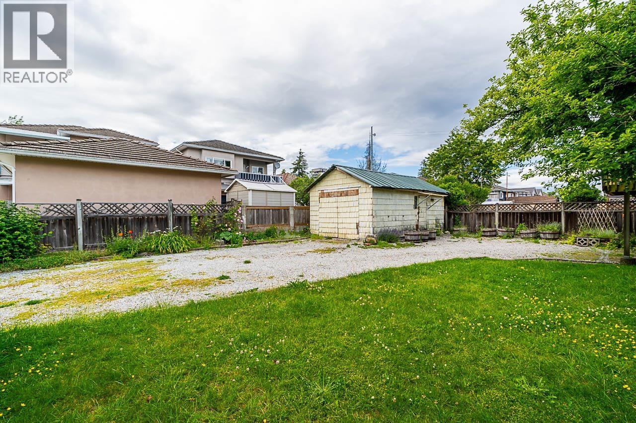 7386 Humphries Avenue, Burnaby, British Columbia  V3N 3E5 - Photo 39 - R3042900