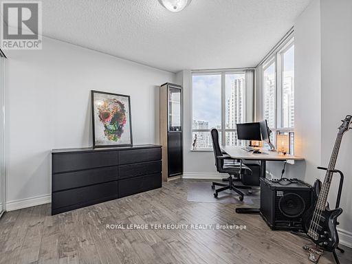 1719 - 15 Northtown Way, Toronto, Ontario  M2N 7A2 - Photo 14 - C12377690