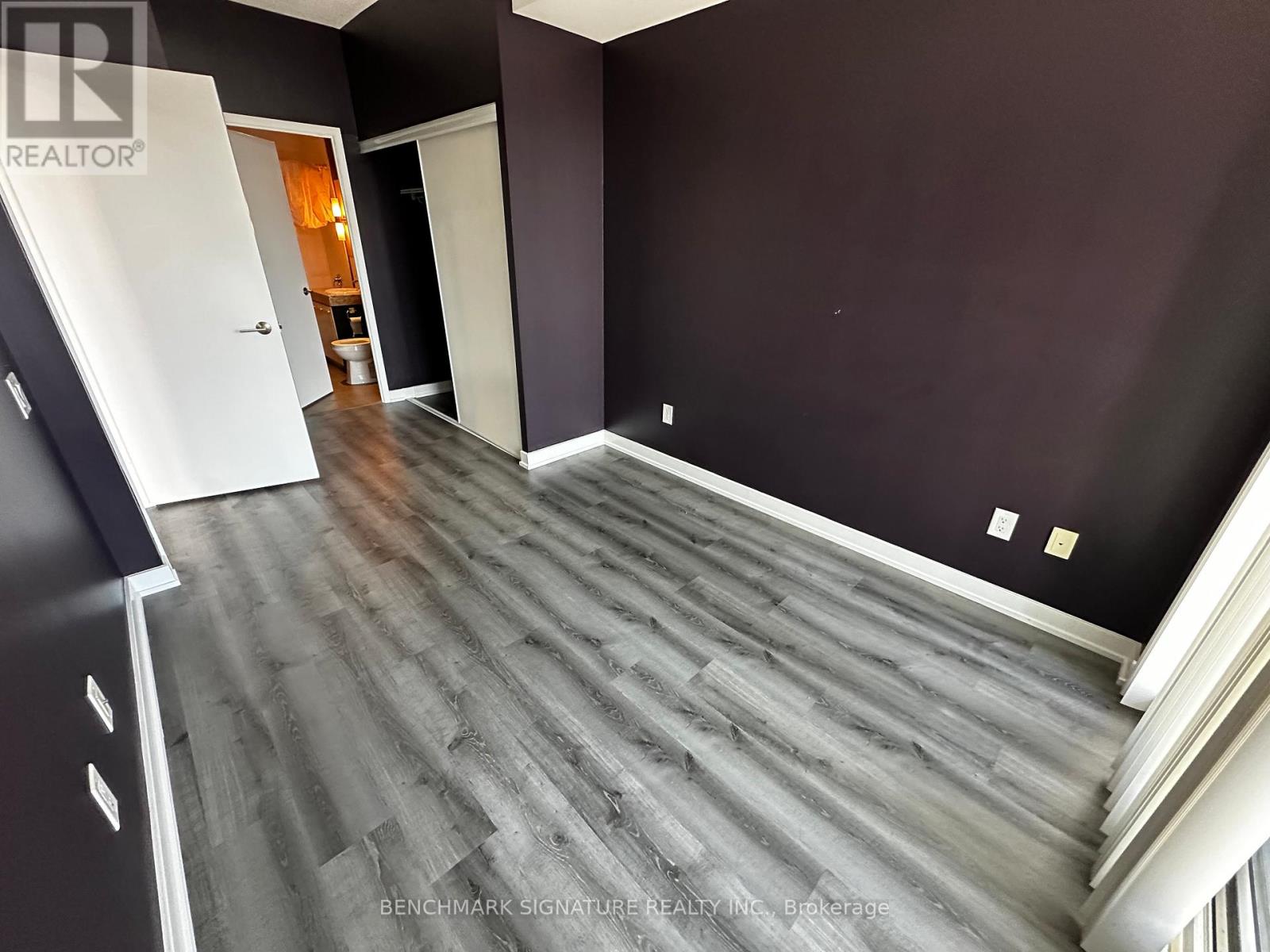 2203 - 29 Singer Court, Toronto, Ontario  M2K 0B3 - Photo 4 - C12377851