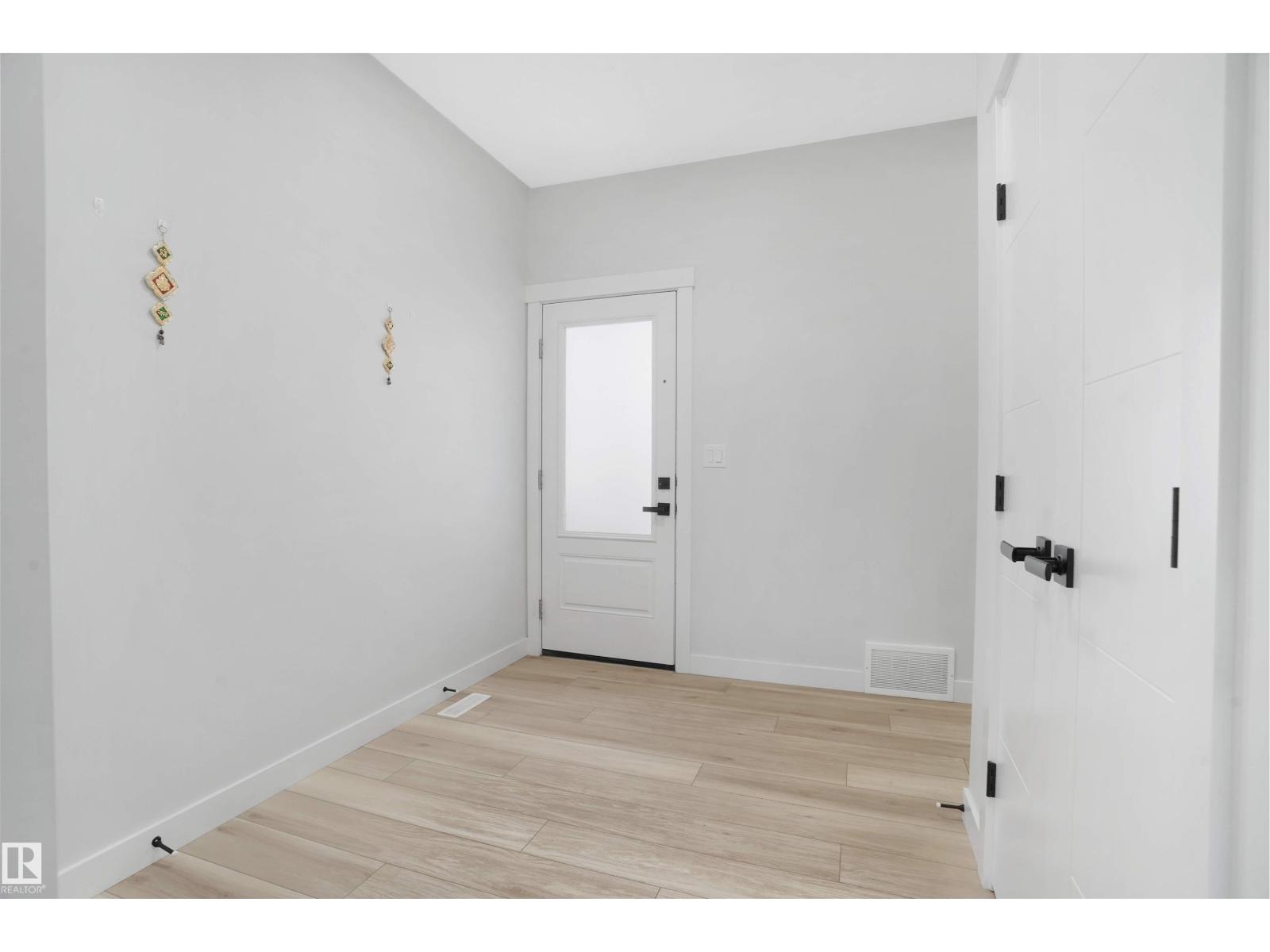 1664 27 St Nw, Edmonton, Alberta  T6T 2T8 - Photo 12 - E4455809