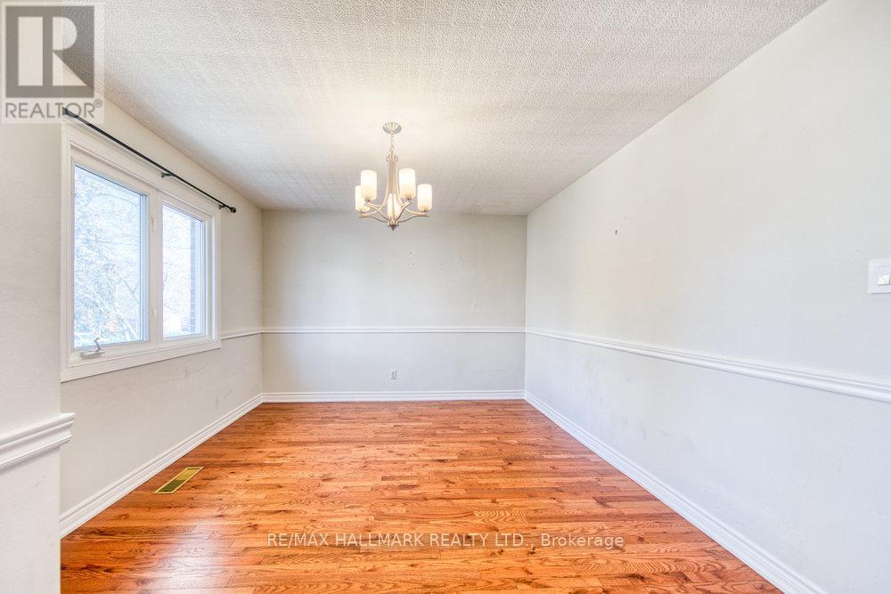 31 Glen Muir Drive, Toronto, Ontario  M1M 2C6 - Photo 5 - E12377781