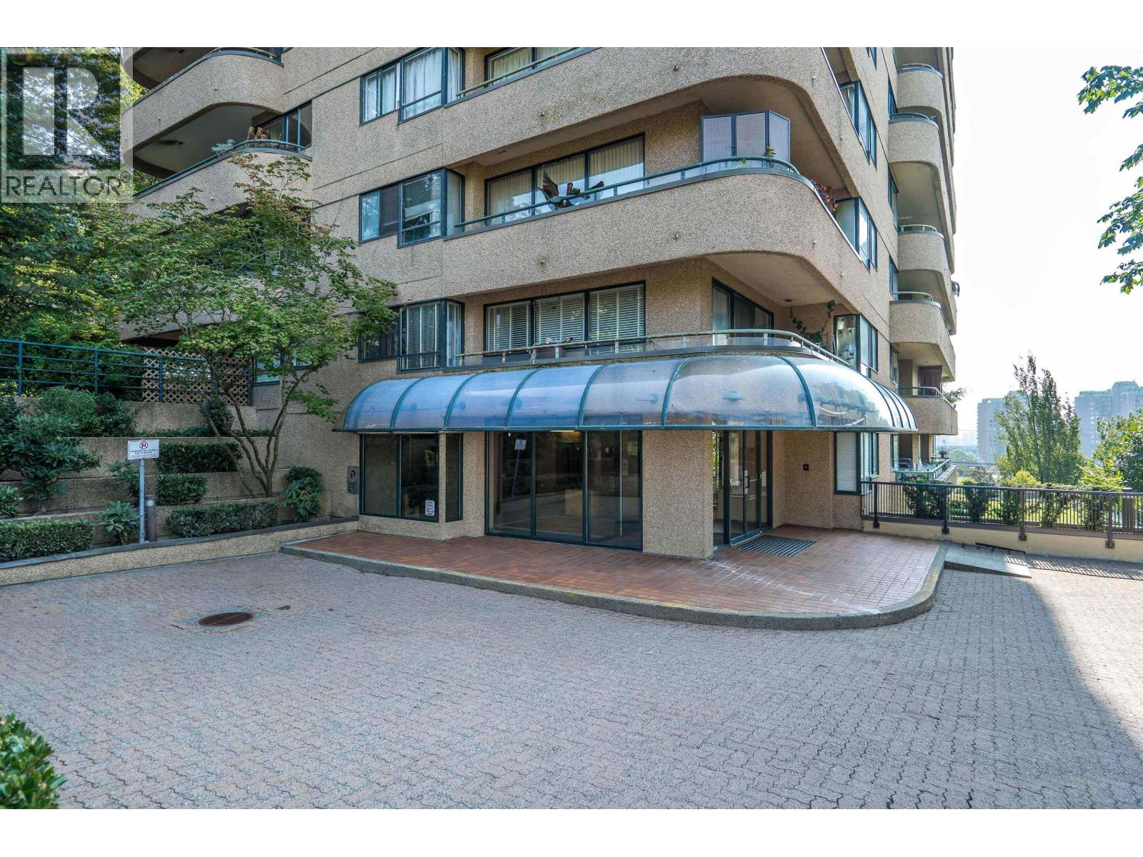 404 1026 Queens Avenue, New Westminster, British Columbia  V3M 6B2 - Photo 2 - R3041350