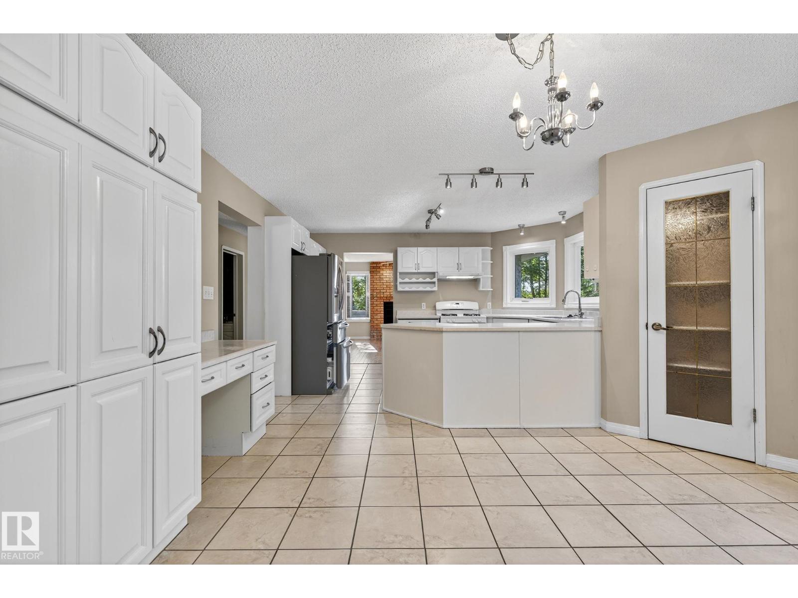 520 Wolf Willow Rd Nw, Edmonton, Alberta  T5T 1E4 - Photo 10 - E4455827