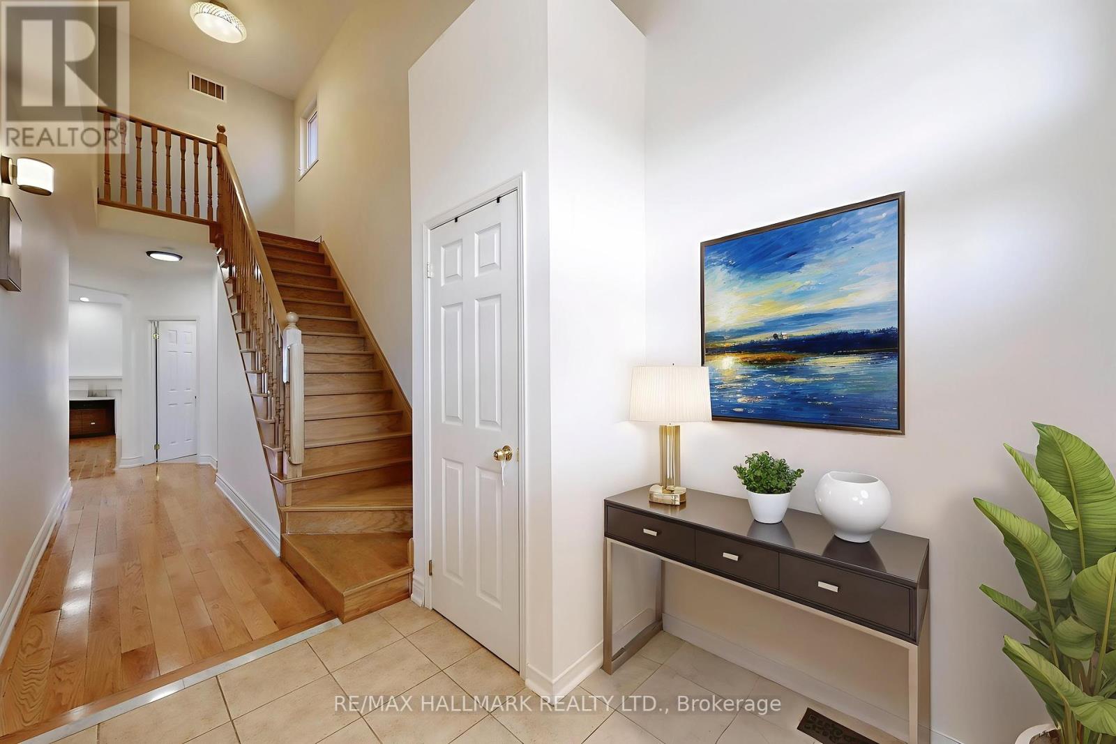 Property at 10 CHAMBERSBURG WAY image 5