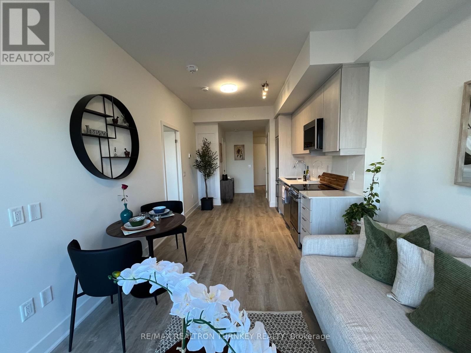 018 - 185 Deerfield Road, Newmarket, Ontario  L3Y 0G7 - Photo 17 - N12377822