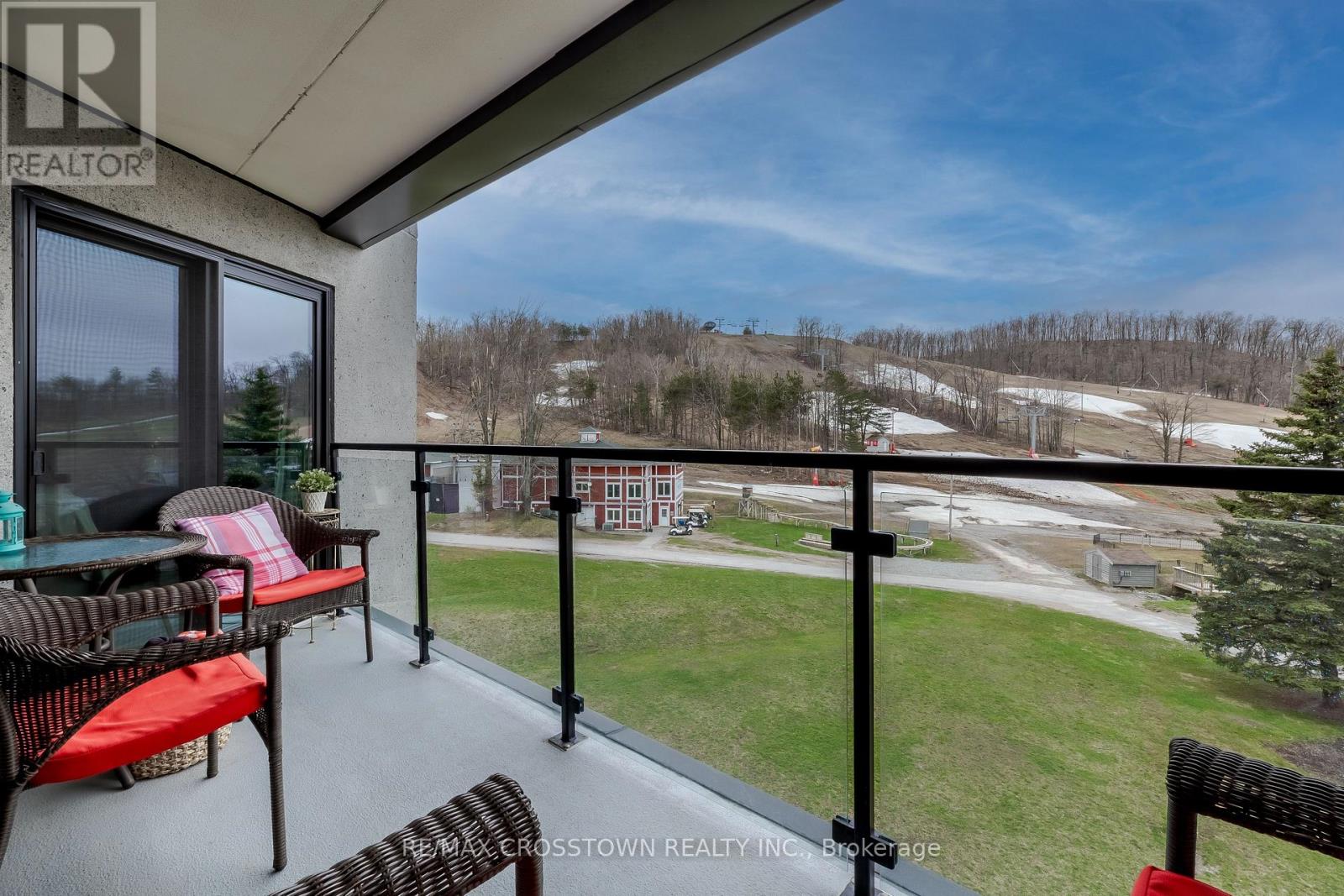 302 - 80 Horseshoe Boulevard, Oro-Medonte (Horseshoe Valley), Ontario  L4M 4Y8 - Photo 27 - S12377696