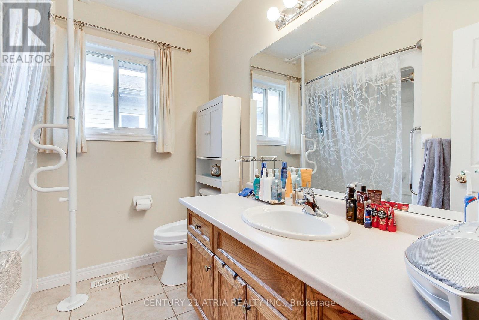 Upper - 194 Livingstone Street E, Barrie, Ontario  L4M 6M4 - Photo 11 - S12377728