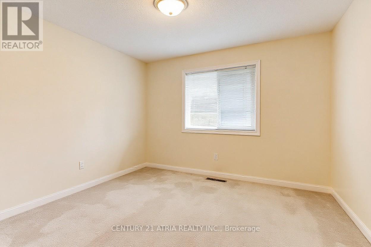 Upper - 194 Livingstone Street E, Barrie, Ontario  L4M 6M4 - Photo 12 - S12377728