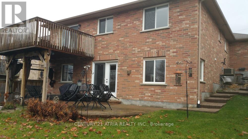 Upper - 194 Livingstone Street E, Barrie, Ontario  L4M 6M4 - Photo 15 - S12377728