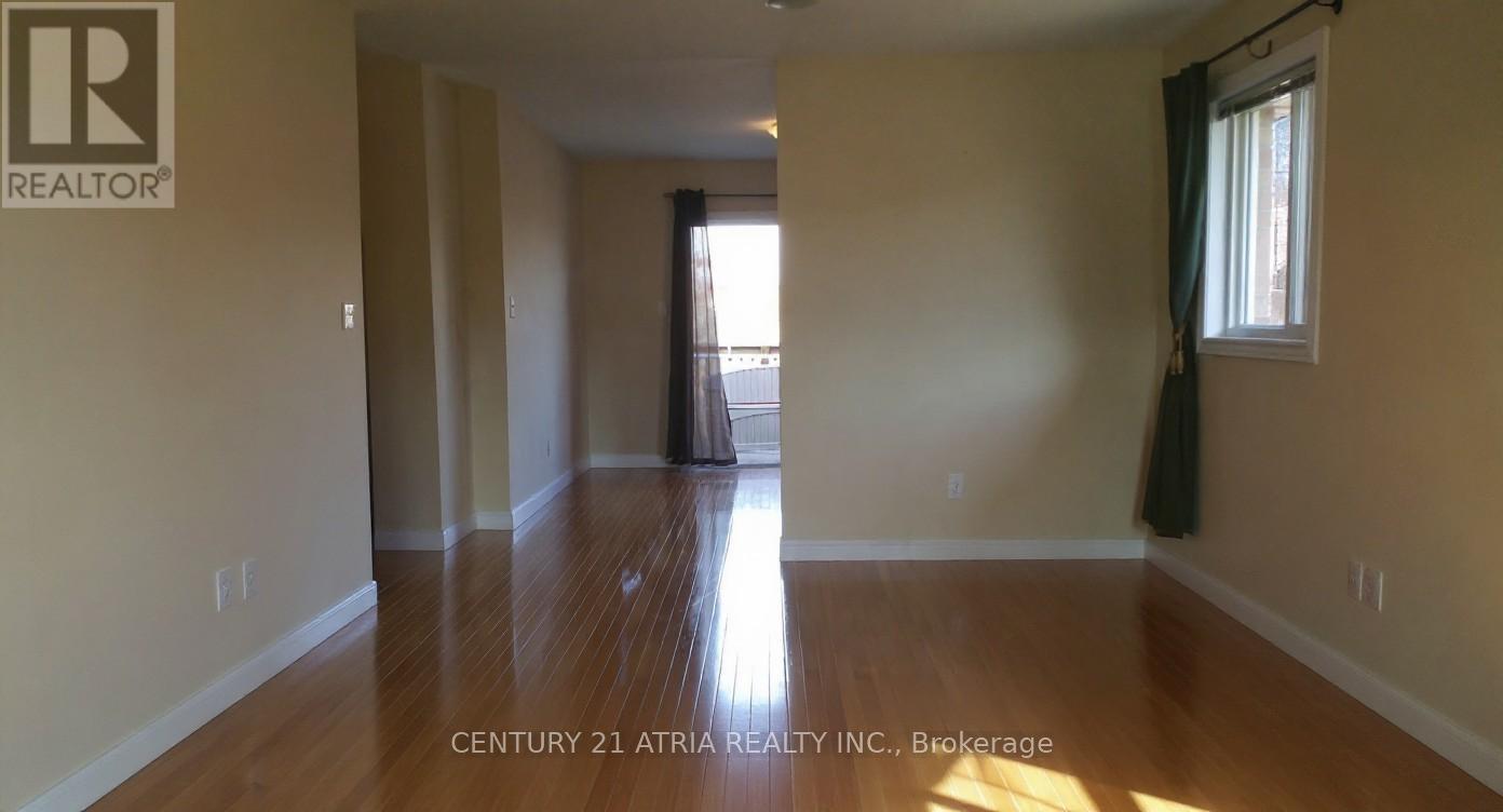 Upper - 194 Livingstone Street E, Barrie, Ontario  L4M 6M4 - Photo 4 - S12377728