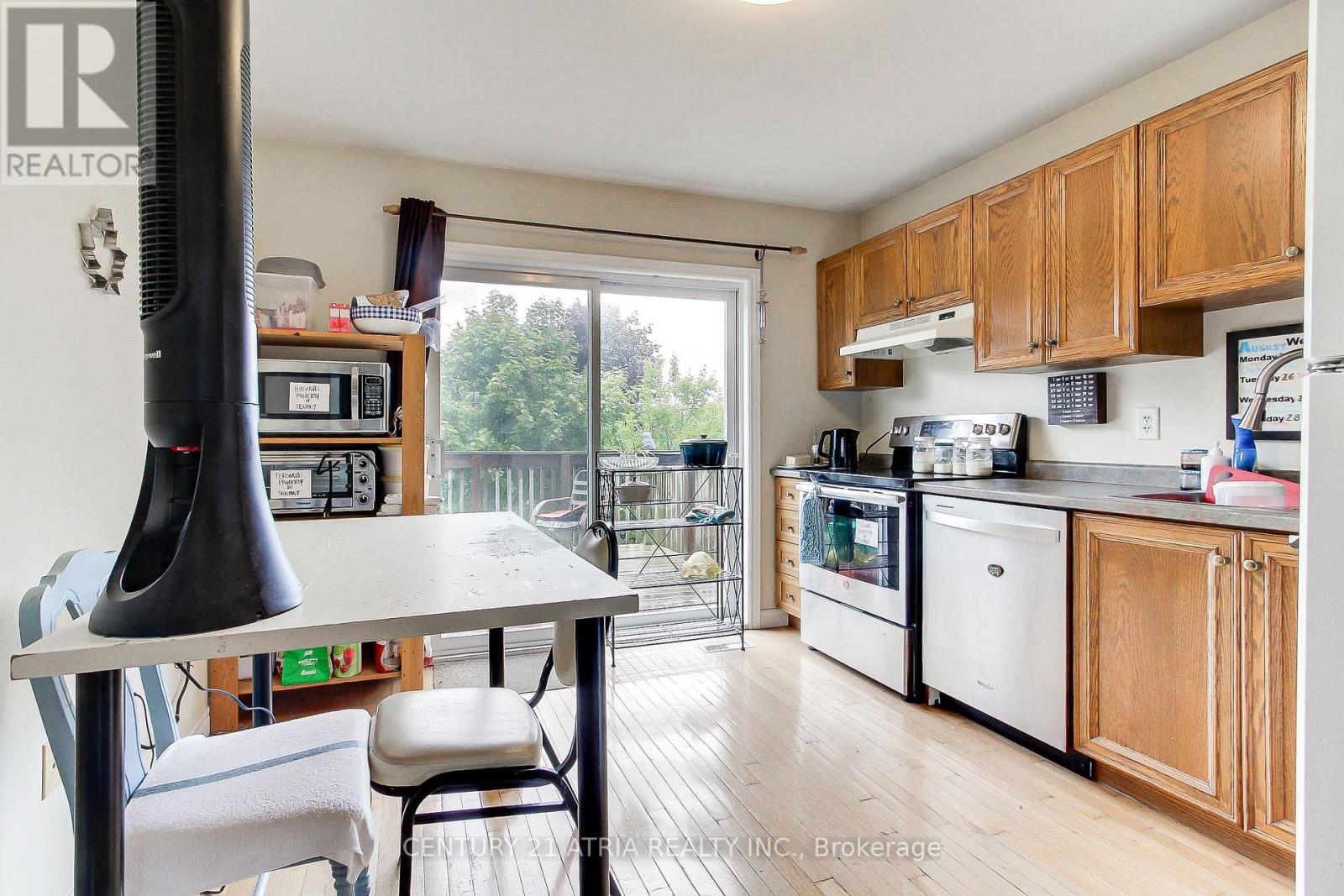 Upper - 194 Livingstone Street E, Barrie, Ontario  L4M 6M4 - Photo 5 - S12377728