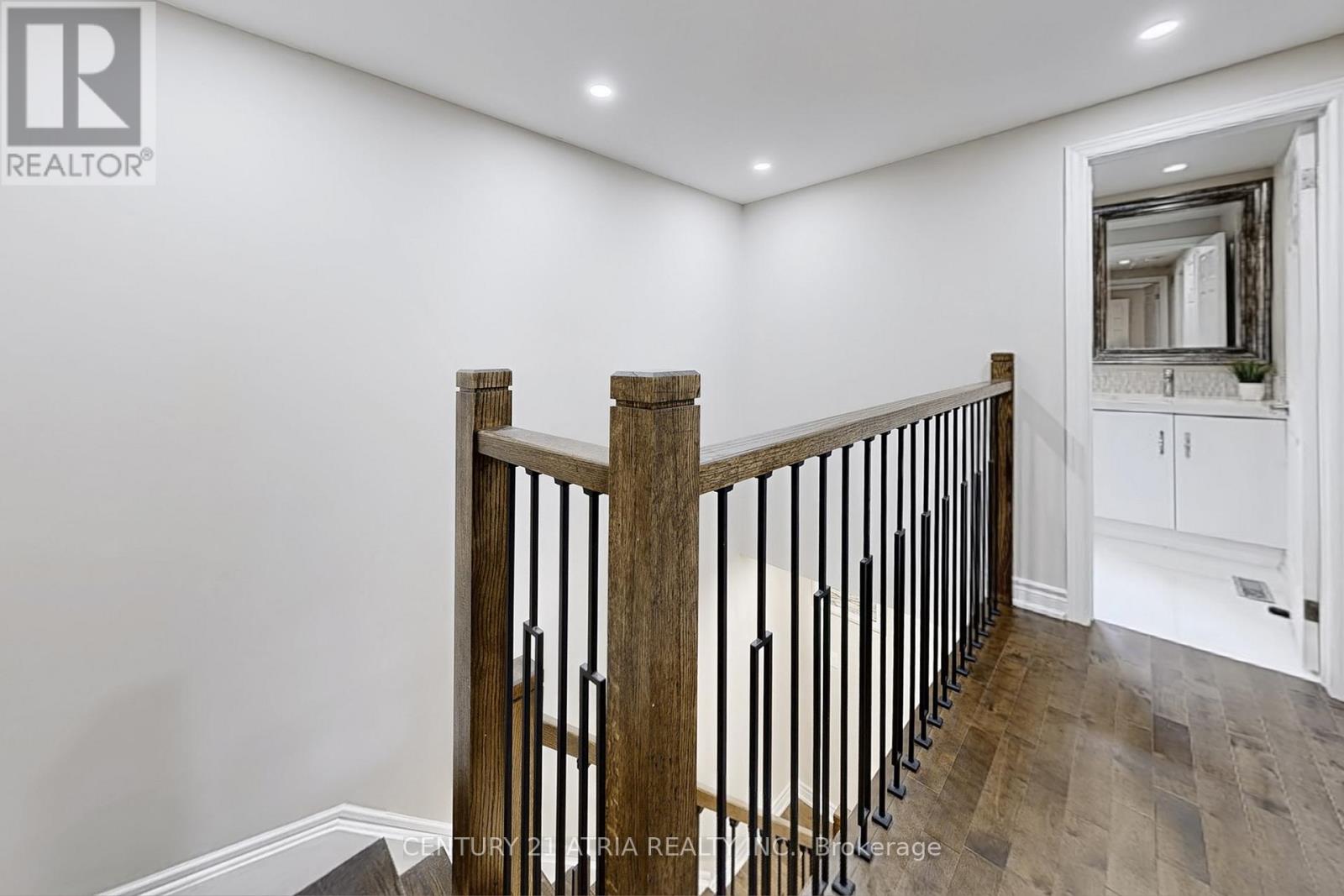 60 Steepleview Crescent, Richmond Hill, Ontario  L4C 9R3 - Photo 28 - N12376361