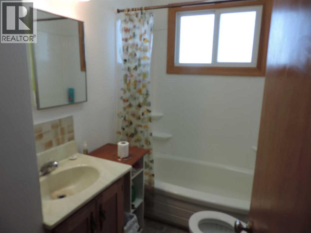5125 48 Avenue, Rimbey, Alberta  T0C 2J0 - Photo 12 - A2236363