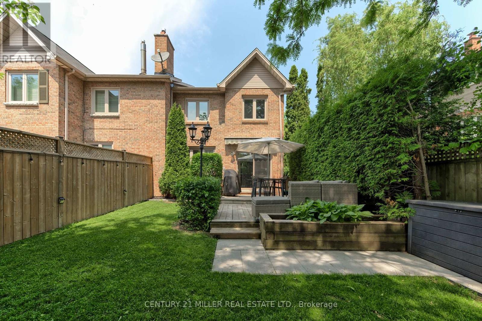 30 Nelson Street, Oakville (Br Bronte), Ontario  L6L 3H6 - Photo 23 - W12377688