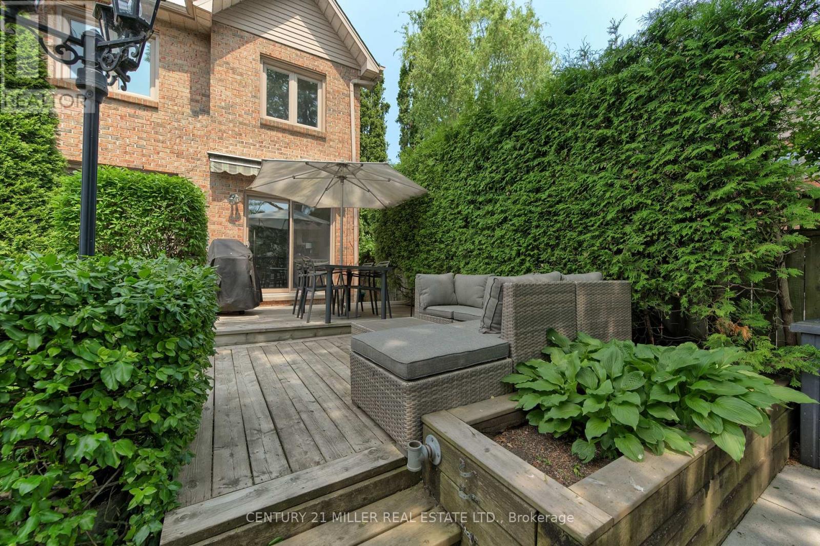 30 Nelson Street, Oakville (Br Bronte), Ontario  L6L 3H6 - Photo 24 - W12377688