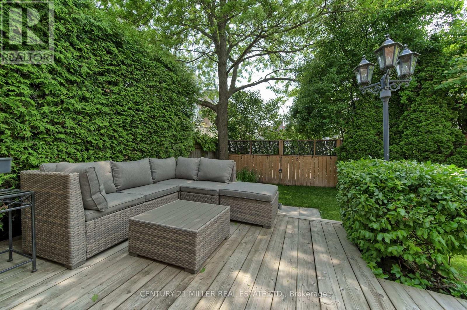 30 Nelson Street, Oakville (Br Bronte), Ontario  L6L 3H6 - Photo 25 - W12377688