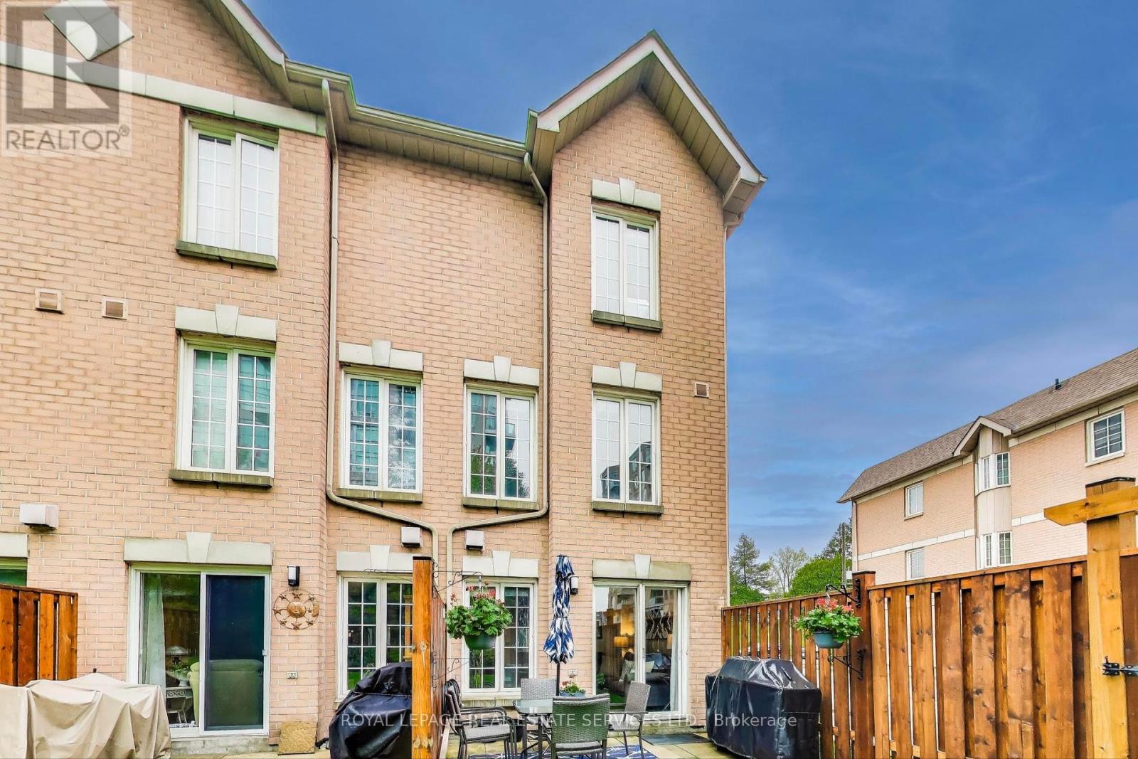 10 - 210 Manitoba Street, Toronto (Mimico), Ontario  M8Y 4G7 - Photo 29 - W12377700