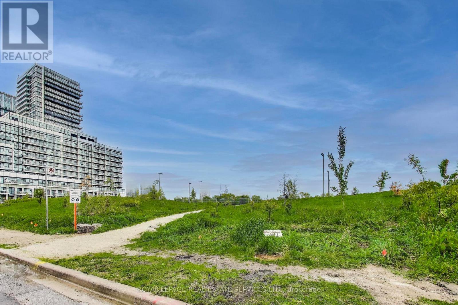 10 - 210 Manitoba Street, Toronto (Mimico), Ontario  M8Y 4G7 - Photo 38 - W12377700