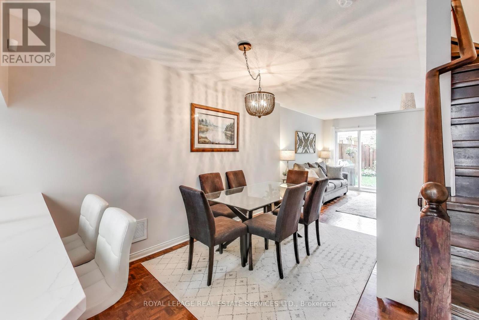 10 - 210 Manitoba Street, Toronto (Mimico), Ontario  M8Y 4G7 - Photo 7 - W12377700