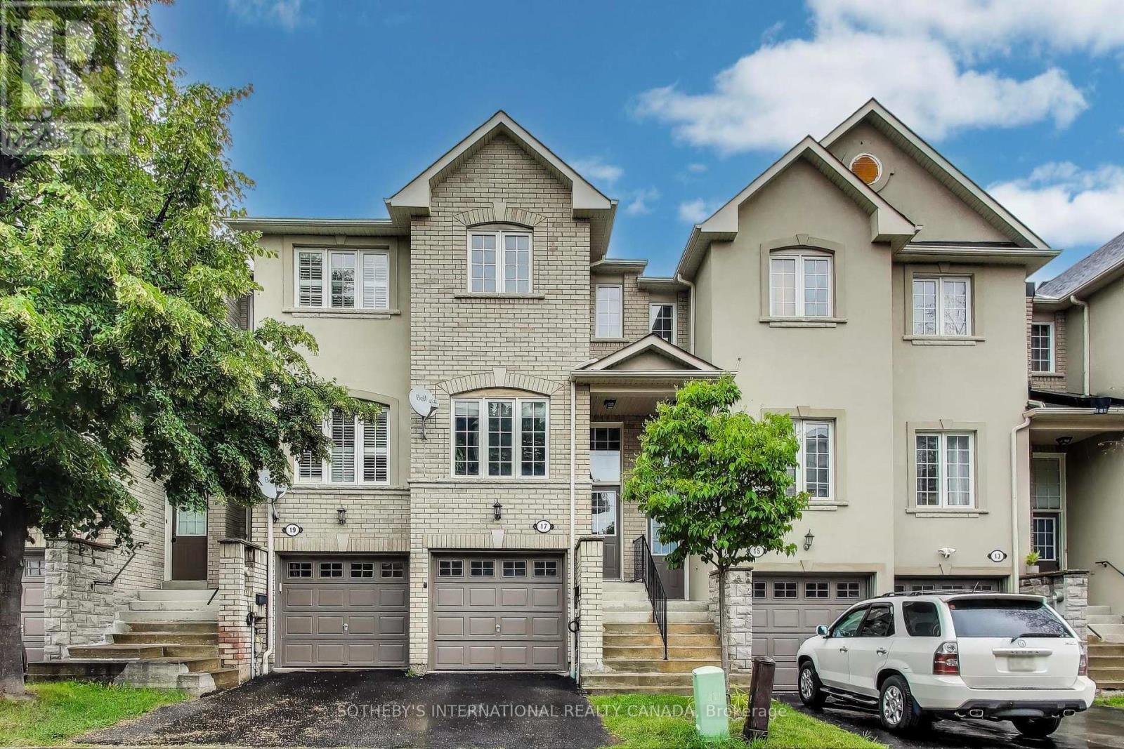 17 - 435 HENSALL CIRCLE, Mississauga, Ontario