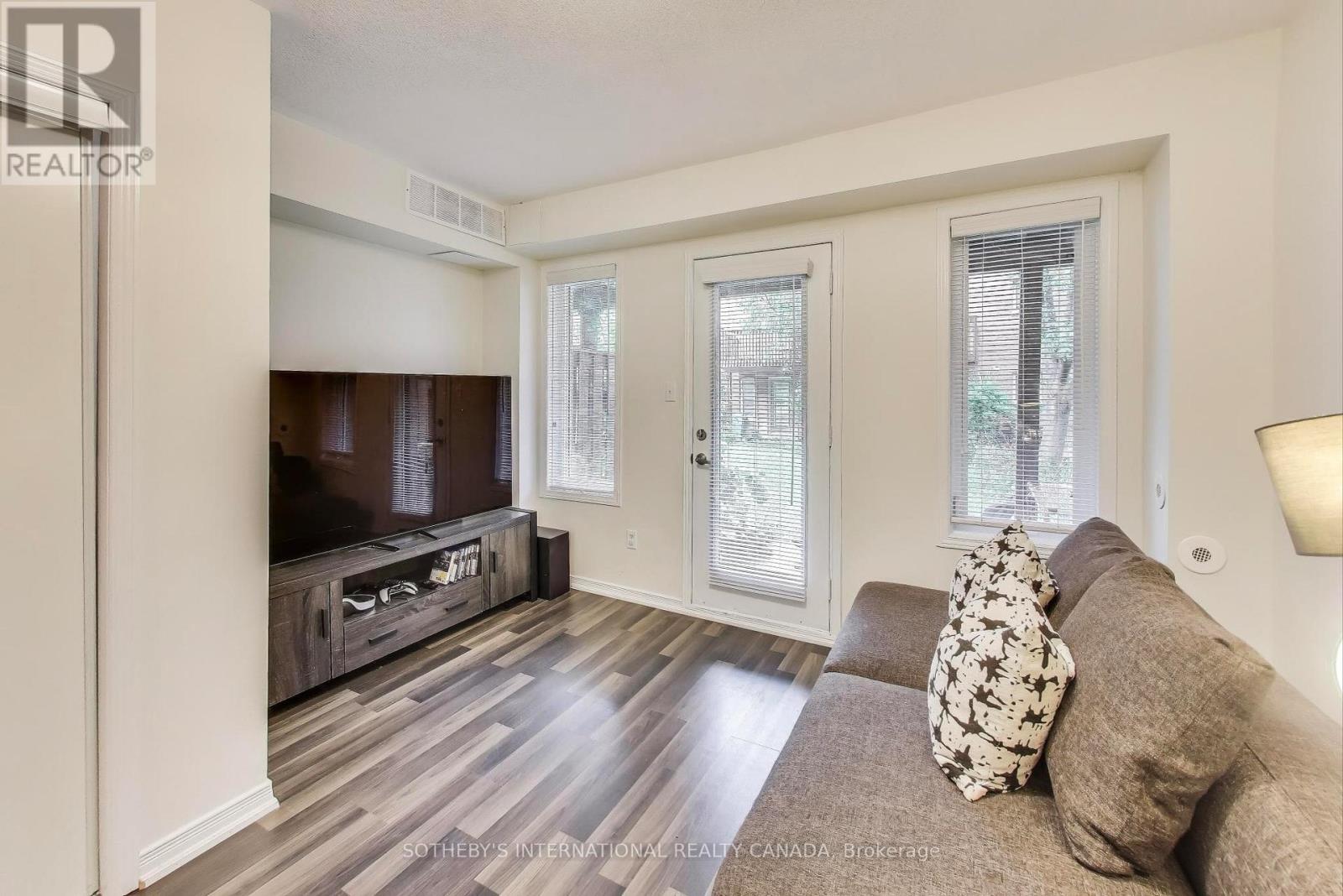 17 - 435 Hensall Circle, Mississauga (Cooksville), Ontario  L5A 4P1 - Photo 22 - W12377720